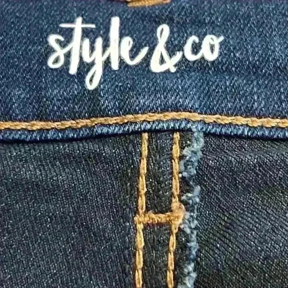 Style & Co Women’s Jeans Size 12P Dark Blue Wash High Rise Straight Leg - Picture 4 of 11